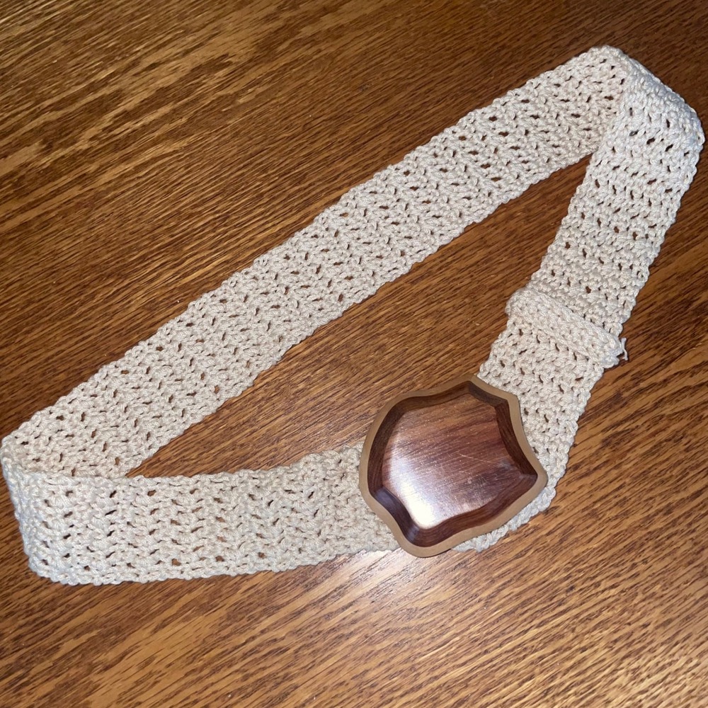 Vintage Macrame Belt With Lacquered Wood Buckle‎ Adjustable 30 inch